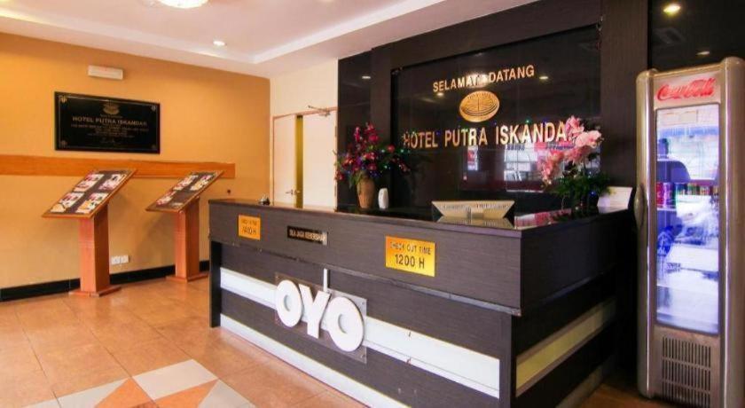 Oyo 11343 Hotel Putra Iskandar Seri Iskandar Extérieur photo